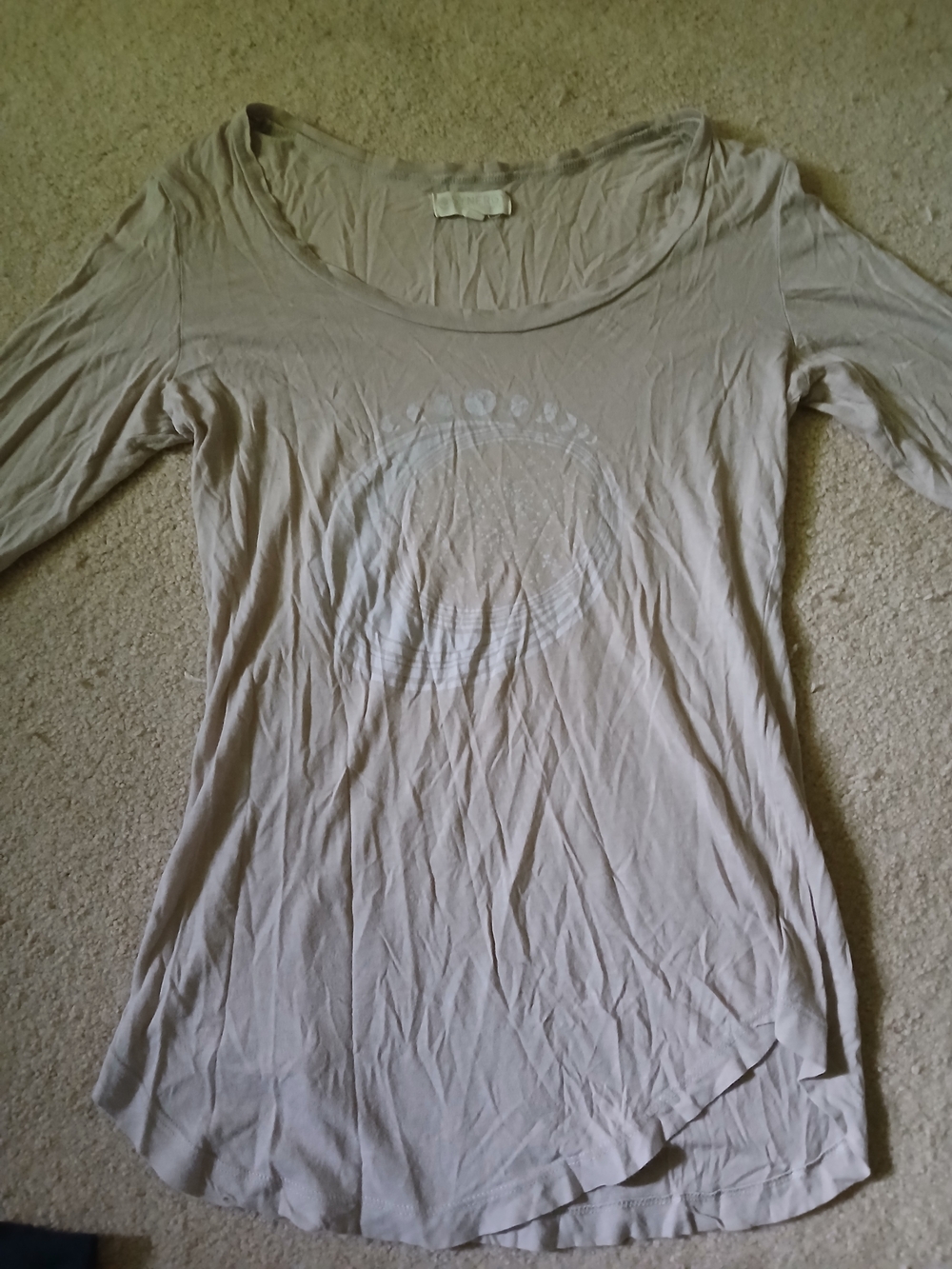 Synergy Organic Women’s Scoop Neck 3/4 Sleeve Tee in Light Taupe
